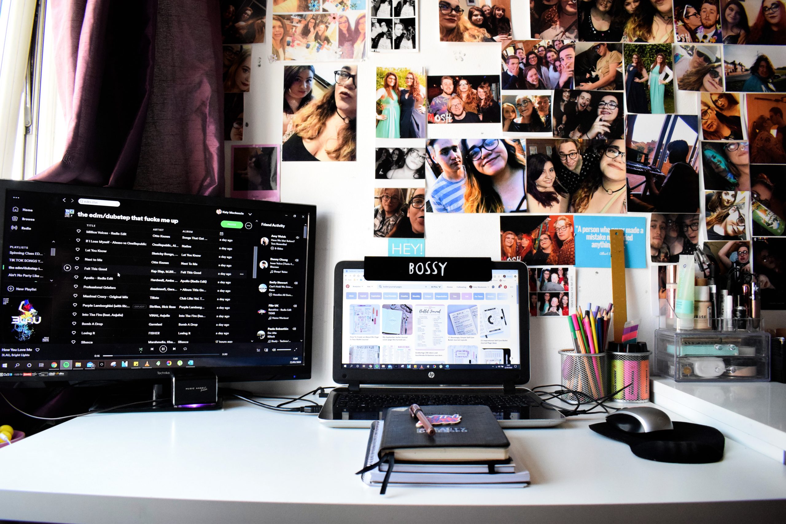 photo-of-desk